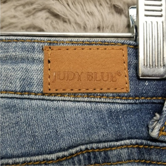 Judy Blue Jeans Womens 25 Medium Wash Stretch Low Rise Fringe Hem Cropped Fit - Picture 12 of 15